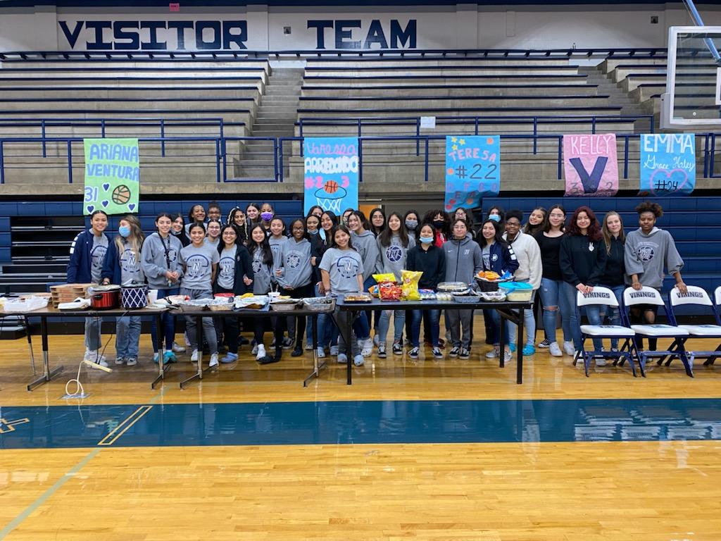 LadyVikingHoops's tweet photo. The strength of a team is each individual member. The strength of each member is the team. @NimitzVikings
#ProjectAdoption #allN
-Phil Jackson https://t.co/zWsNCM799g