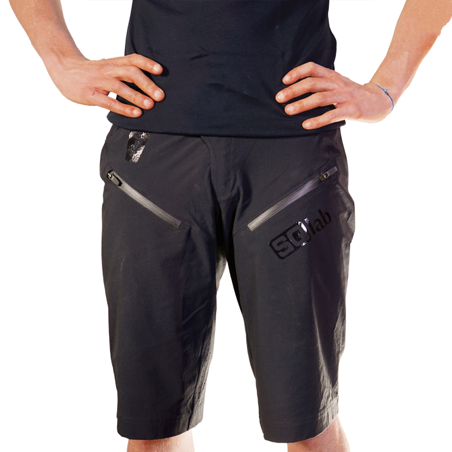 Light, breathable and electro-smog reducing. The SQ-Short ONE OX is extremely flexible for mountain biking and its loose cut also allows freedom for many other sport activities. It's the perfect 🎁 for the active person on your list.

sqlab-usa.com/products/one-o…

#sqlab #ergonomics