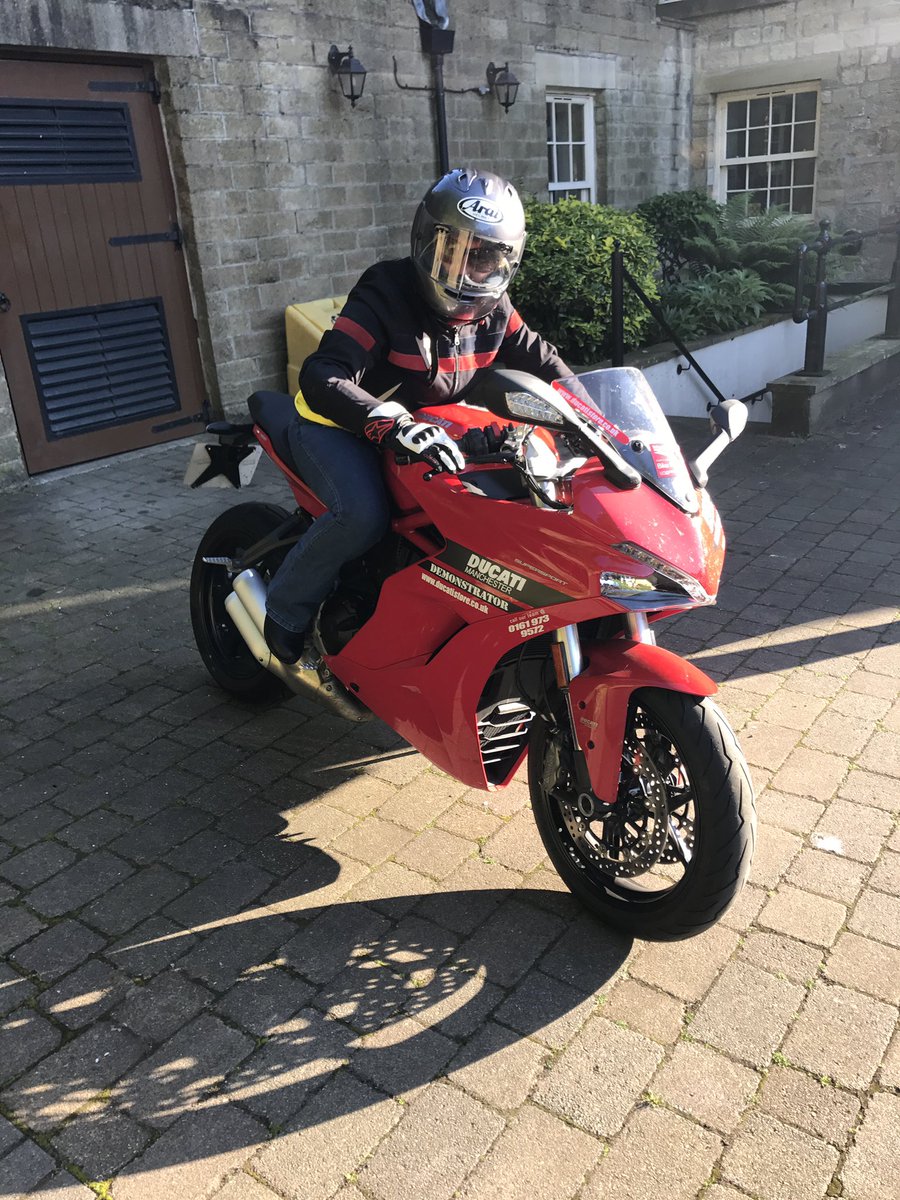 nmb_46's tweet photo. @davebowden53 @maja_kenney @DucatiUK Ditto… super bike 💪🏼❤️🏍 #ducati https://t.co/RsxXFssqJT