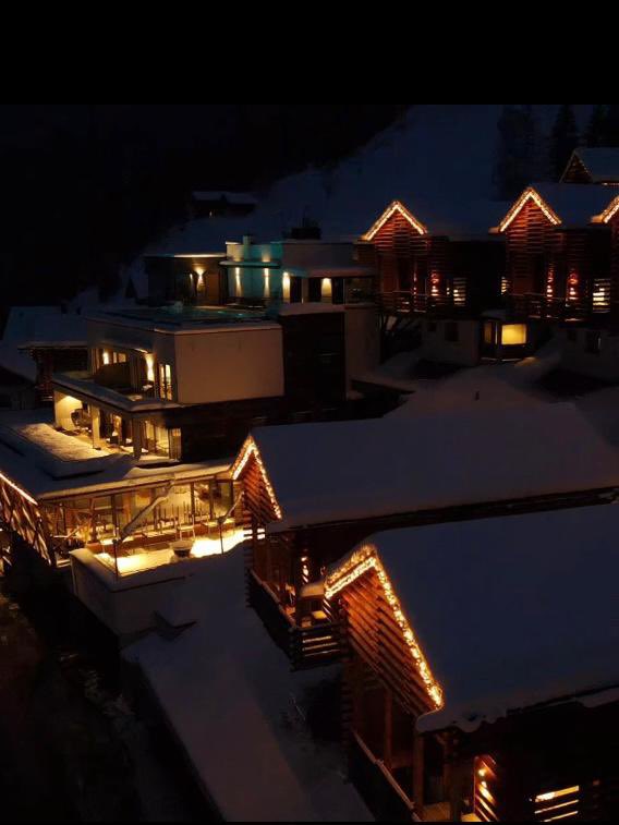 Urlaub im Schnee ❄️. Bilder von heute im Bergwiesenglück. Ab dem 18.12.2021 werden wir wieder eröffnen. Es ist traumhaft und die Bilder lügen nicht.
 bergwiesenglueck.at