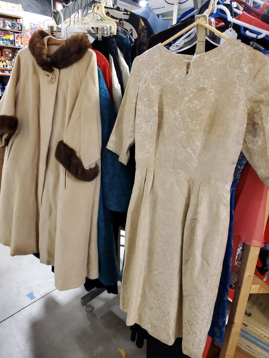 FairOaksAntique's tweet photo. Fresh vintage fashions have arrived in our space - just in time for the holidays! The fur trimmed coat and wiggle dress look so much like Barbie's Evening Splendor ensemble that I am squealing! 
#vintage #midcenturymodern #midcentury #vintagefashion #seeyouatthefarm https://t.co/qIE3HnF92k