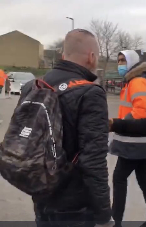 beardedbroadca1's tweet photo. @Marsh4LL1 @Goddard2066 Who’s this lairy action man @Goddard2066 ? Another one of your simpleton followers? https://t.co/pCtcHktSbG