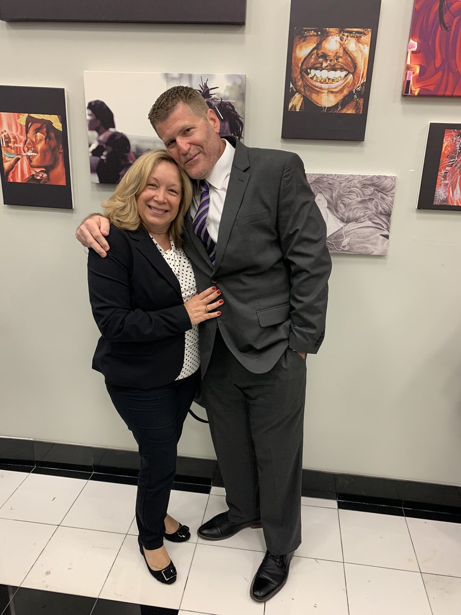 Maria E. Perez tweet media