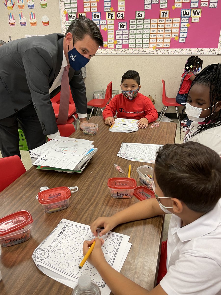 JCPSSuper's tweet photo. It was “Dress like a Candy Cane” day at @BlakeElementary. Great visit with engaging teachers and students ready to learn. #WeAreJCPS https://t.co/soVtHTRUOR