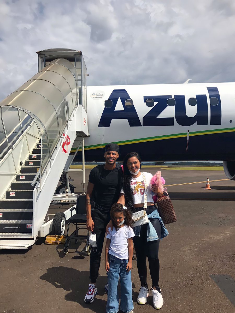 Gedeilson_92's tweet photo. Já em solo gaúcho!
Que possamos ser muito felizes nesse lugar! #novodesafio #Deusvaihonrar #Deusnafrente #sul #erechim #riograndedosul #feliz #motivado https://t.co/qeD7aU5Hlb