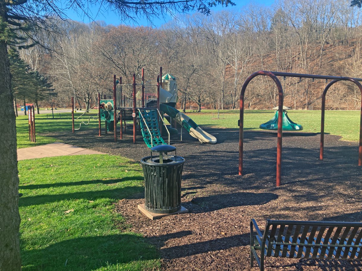 DCNRnews's tweet photo. DCNR announces $237,500 for rehabilitation efforts at Penn Hills Community and Universal parks in Penn Hills, @Allegheny_Co. The funds will help improve green space, install new play structures and make the parks accessible ➡ https://t.co/GYnEdm2z1O #DCNRgrants #KeystoneFund https://t.co/kMIhLy1HyW