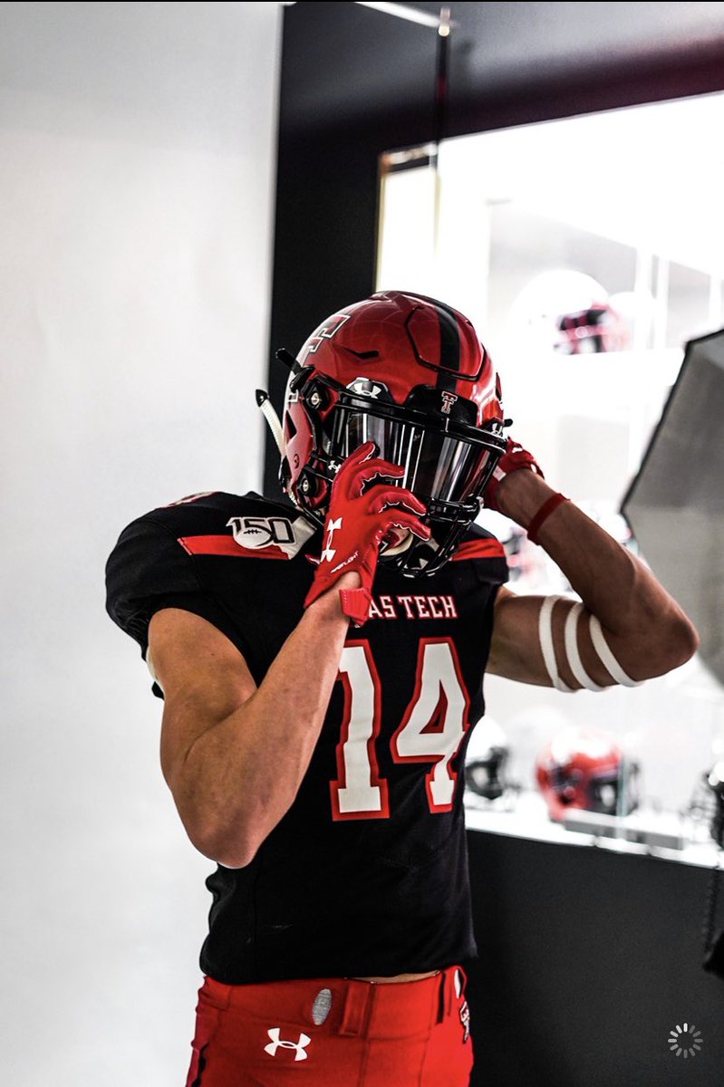 bradyboyd_'s tweet image. These old pics came in handy #Committed #GunsUp