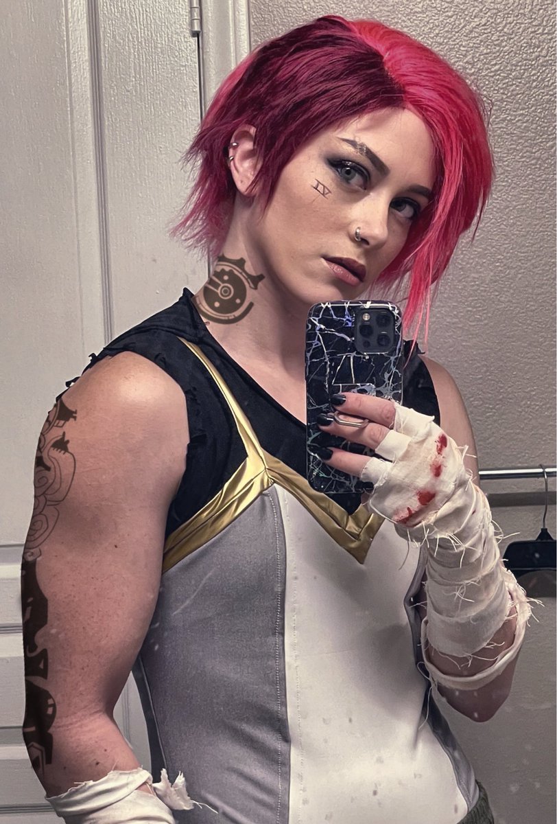 ClaireMax's tweet photo. 🧁
#arcane #arcanecosplay #vi https://t.co/k1vav9w8p1