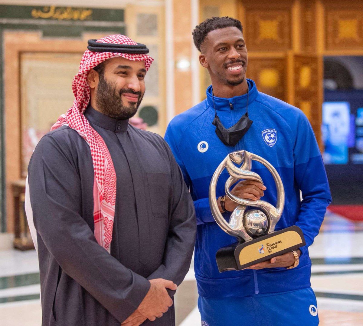 MohammedKanno's tweet photo. برؤية المُلهم تحقق المنجز .. شكراً سمو سيدي ولي العهد على دعمك واستقبالك وكلماتك الطيبة

الوقوف بجانبك هو التتويج الأغلى https://t.co/KZFPeSqzw6