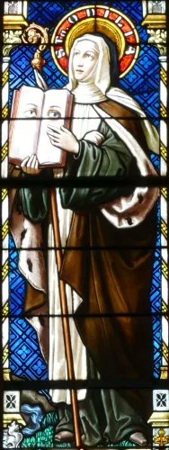 sendoutservants's tweet photo. Dec 13 - Feast Day of St. Othilia!
While St. Lucy gets first bidding,  St. Odilia shares the day and is also a patron of the blind or partially sighted. Born blind, she healed when baptized. When her brother was killed, she raised him back to life. 
St. Othilia... pray for us! https://t.co/LJBfF1qhhw