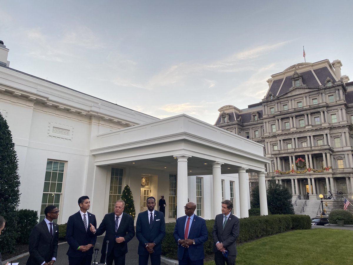 Jeff Zeleny tweet media