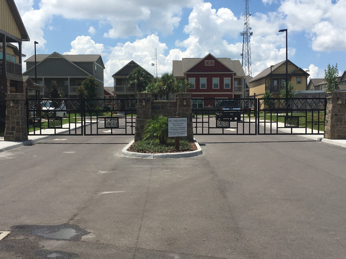 FenceTampa's tweet photo. For more than a decade our team has been matching wooden, chain link, aluminum, and iron fences with finely crafted, secure gates that glide open and closed with precision and ease. #tampaflorida https://t.co/JKAj1Qdrp9