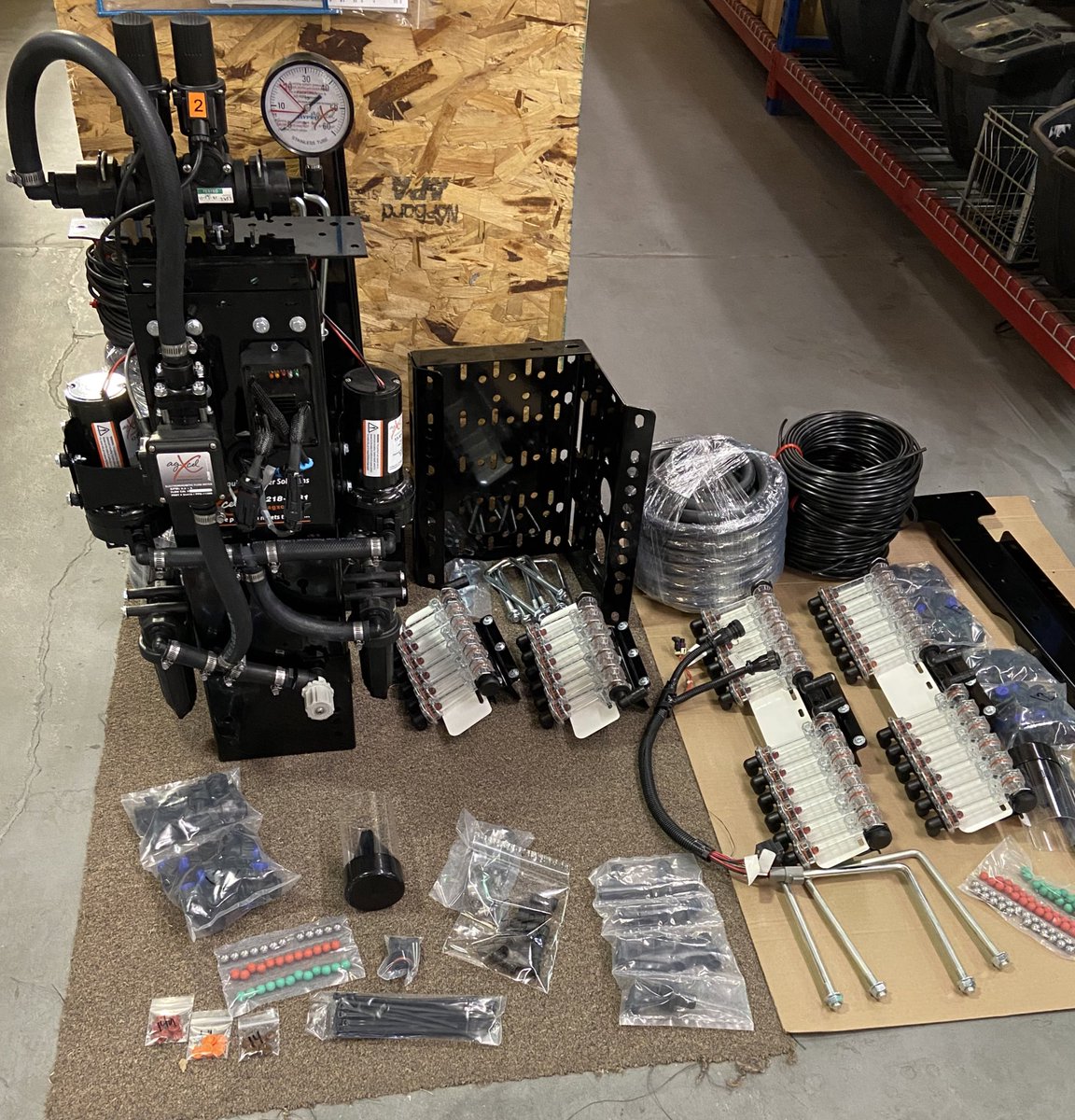 AgXcelerator's tweet photo. More AgXcel customized Liquid Fertilizer Systems ready to ship!! 👌🏻 
#farming #fertilizer #liquidfertilizer #hydraulicpump #electricpump #drytreat #AgXcel https://t.co/EhG2ffHRjI