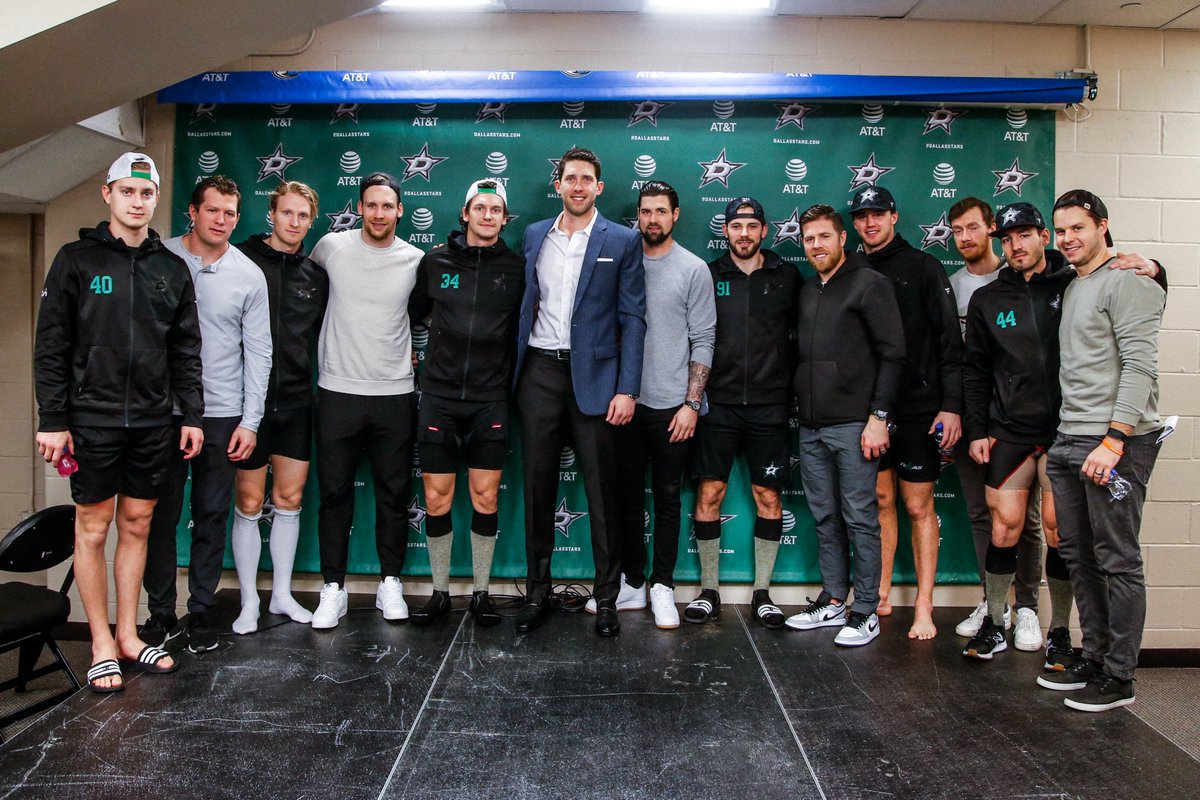 DallasStars's tweet photo. Family forever.

📸: https://t.co/a307WZbdUl https://t.co/OFkUVlorBE