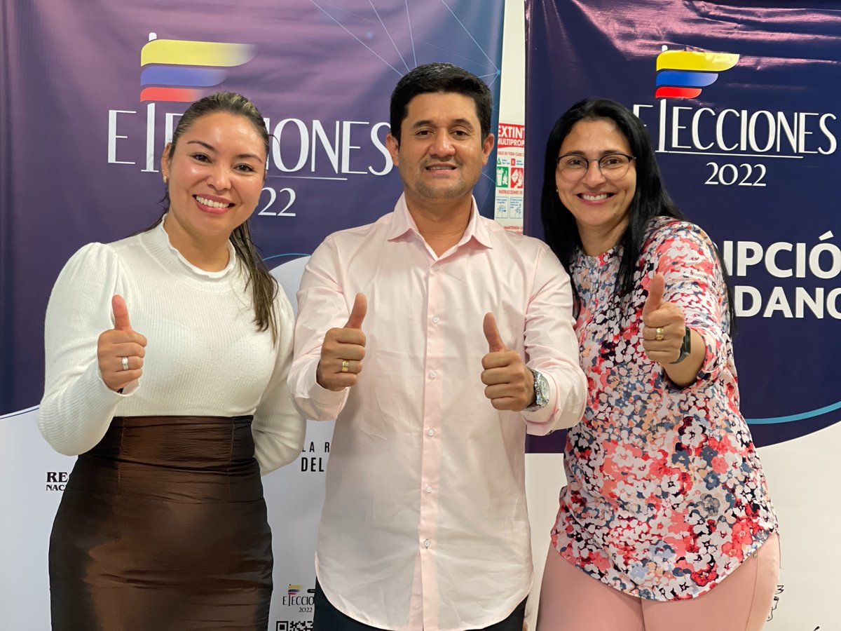 JuVillanuevaP's tweet photo. Muy feliz y agradecido con Dios y el @PartidoMIRA, por permitirme hacer parte de la lista de los Candidatos a la Cámara  de Representantes por el Departamento del Quindío.
Es un honor trabajar en conjunto con el Candidato al Senado.@gabrielbeltranl @aydeelizarazoc https://t.co/0e0yCbntKr