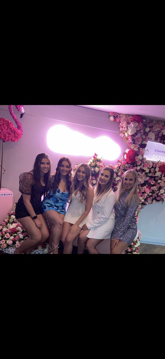moir_amber's tweet photo. Happy 21st Jenna, hope youve had a fab day and enjoyed your weekend!! Lots of love💗Xx https://t.co/Sol4vuucer
