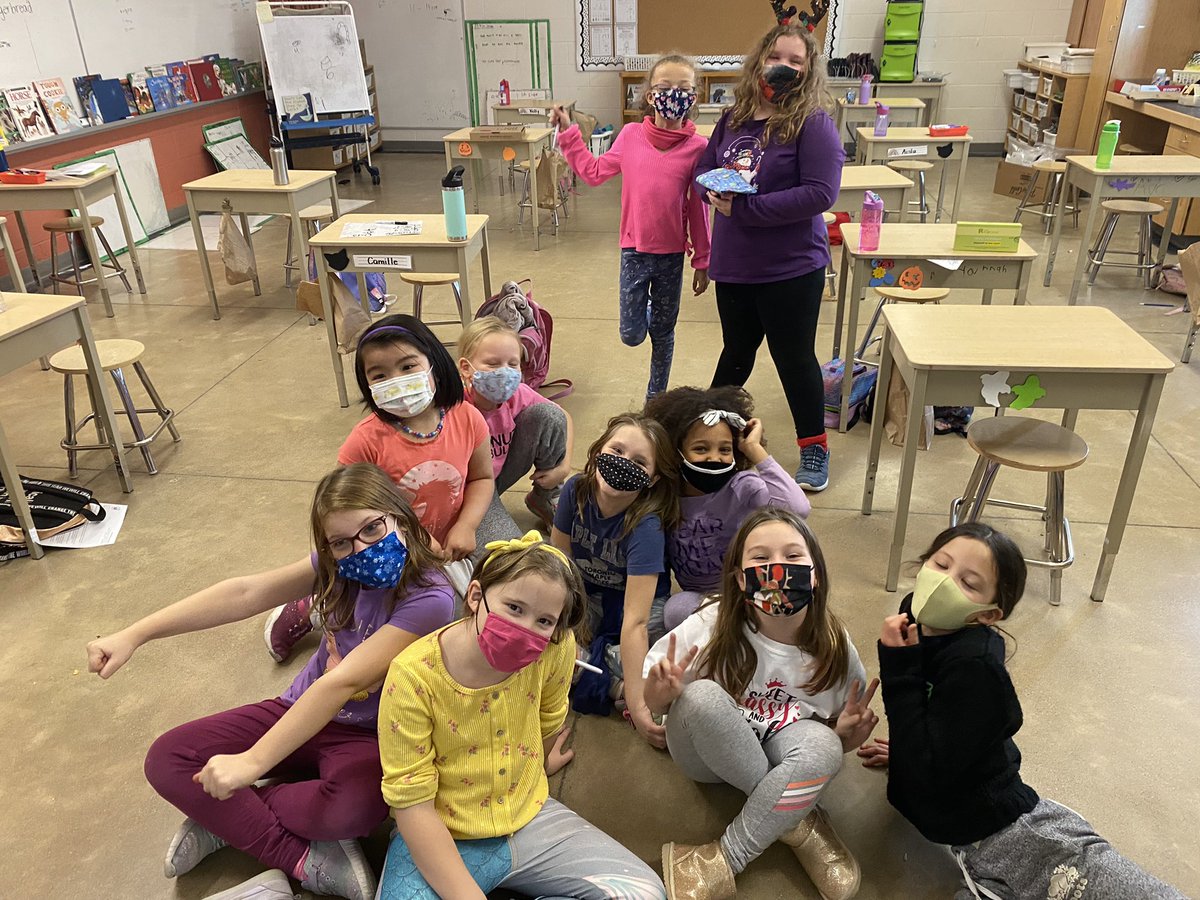 MrsEmburysClass's tweet photo. Only the girls today! https://t.co/Tu0tPua3Pr