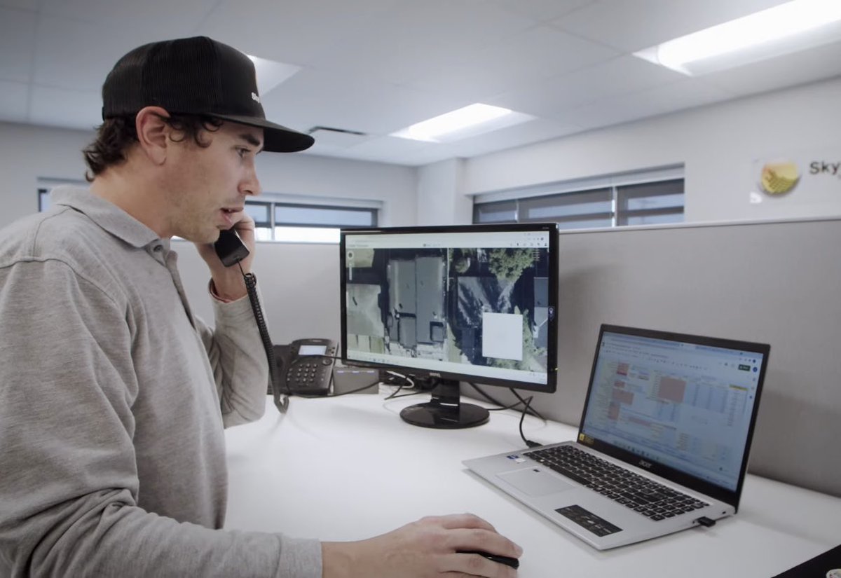 We are looking for a highly motivated sales professional to join our #Calgary team. Do you have technical sales experience, passion for renewable energy and a growth mindset? We want to meet with you 👋 skyfire.bamboohr.com/jobs/view.php?…
#job #jobalert #solarjobs #yycjobs #hiring #hiringnow