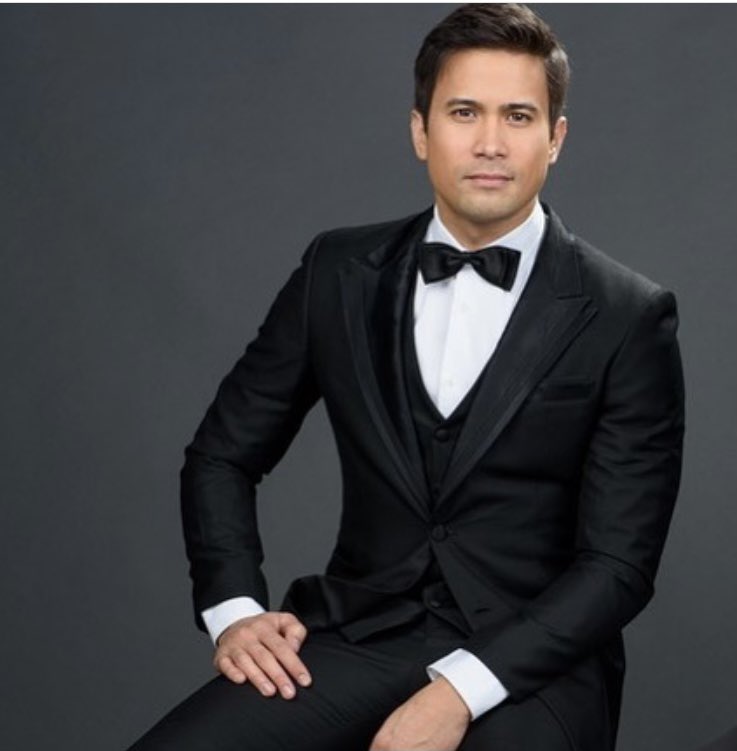 Manaygiesam's tweet photo. Super miss na namin si @samuelmilby !   ❤️💙💚#ABSCBNChristmasSpecial #AnditoTayoParaSaIsatIsa https://t.co/d0pqAnDV4q