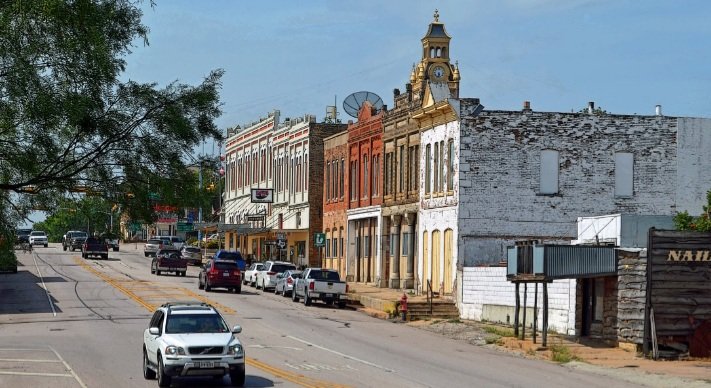 modernTman's tweet photo. This is Llano, Texas. 

I'm driving the backroads through San Angelo to a place here.

This place has got some history to it.

Might want look it up.
#BitcoinBeef https://t.co/rieDdI6ROF