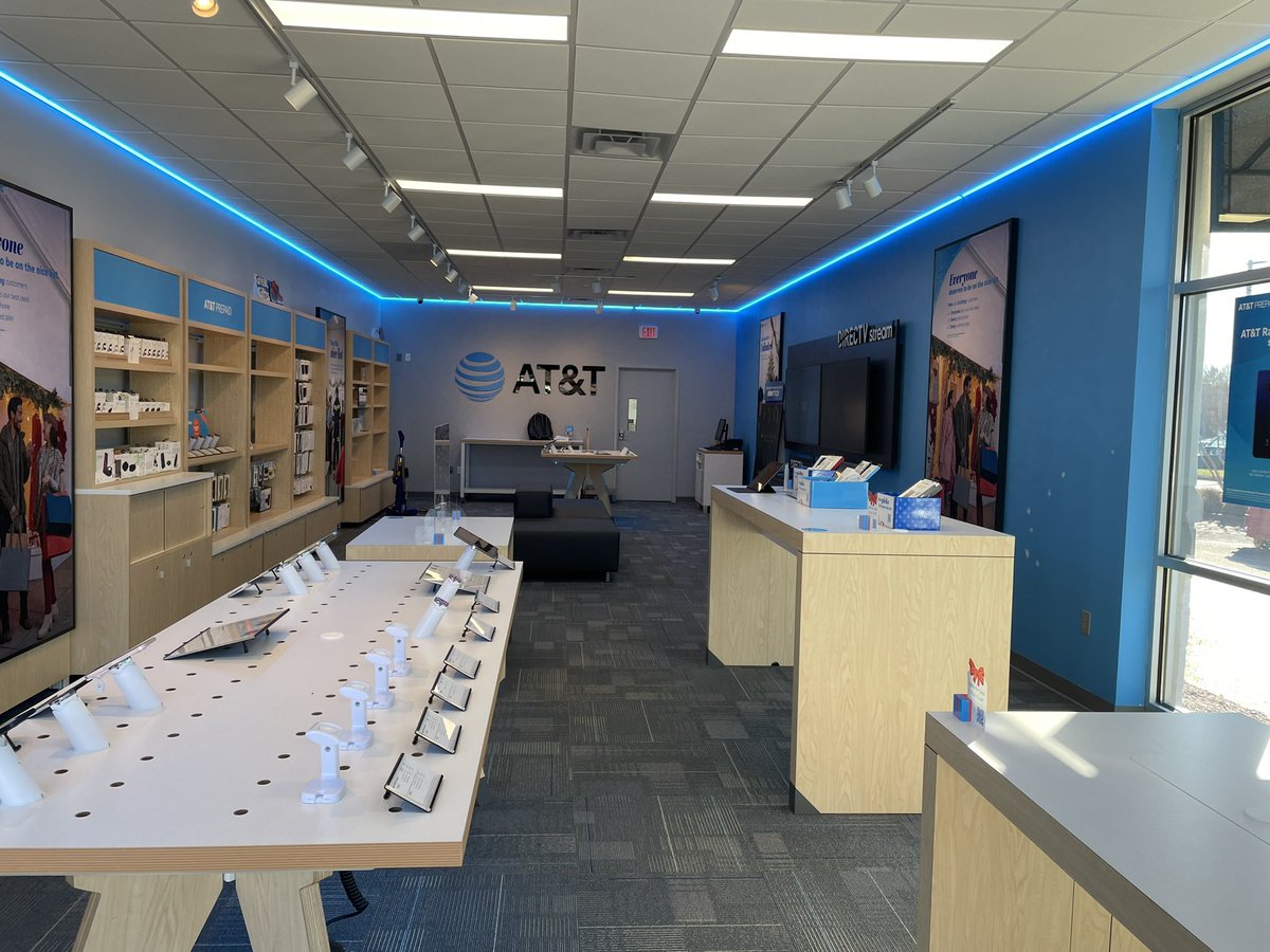 RVAMinnix (@rvaminnix) on Twitter photo A Store is Born!! This location is awesome! Protel will do big things in Chester. Congrats @aclinedinst <a href="/a_kundman88/">Alan Kundman</a>. Thanks for the assist <a href="/montyporter64/">Monty Porter</a> . <a href="/DaleB1/">Dale S. Brown</a> <a href="/404girl/">Betsy Francis</a> A Store is Born!! This location is awesome! Protel will do big things in Chester. Congrats @aclinedinst <a href="/a_kundman88/">Alan Kundman</a>. Thanks for the assist <a href="/montyporter64/">Monty Porter</a> . <a href="/DaleB1/">Dale S. Brown</a> <a href="/404girl/">Betsy Francis</a>
