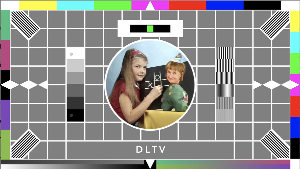 Follow @derrenlitten's bar "Mateo's" via Facebook for news on the Christmas Edition of DLTV.  Don't know what DLTV is?  Better follow the Facebook page then.  (Not on FB?  Congratulations, it really is appalling isn't it?)   facebook.com/MateosBarBenid…