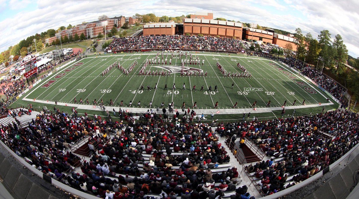 Cameronwaz's tweet photo. Truly blessed to say that I have received my first Division 1 offer from North Carolina Central University!! @CoachJUANN https://t.co/80AnyAXzeZ