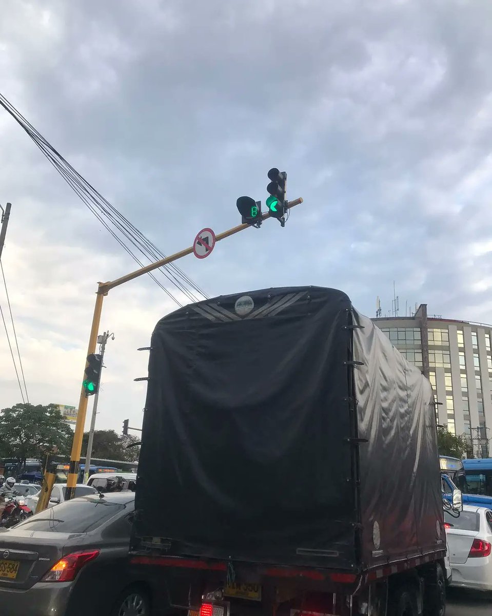 CWMasNoticias's tweet photo. Sur de Cali COLAPSADO .. https://t.co/6o0HoCPJkw
