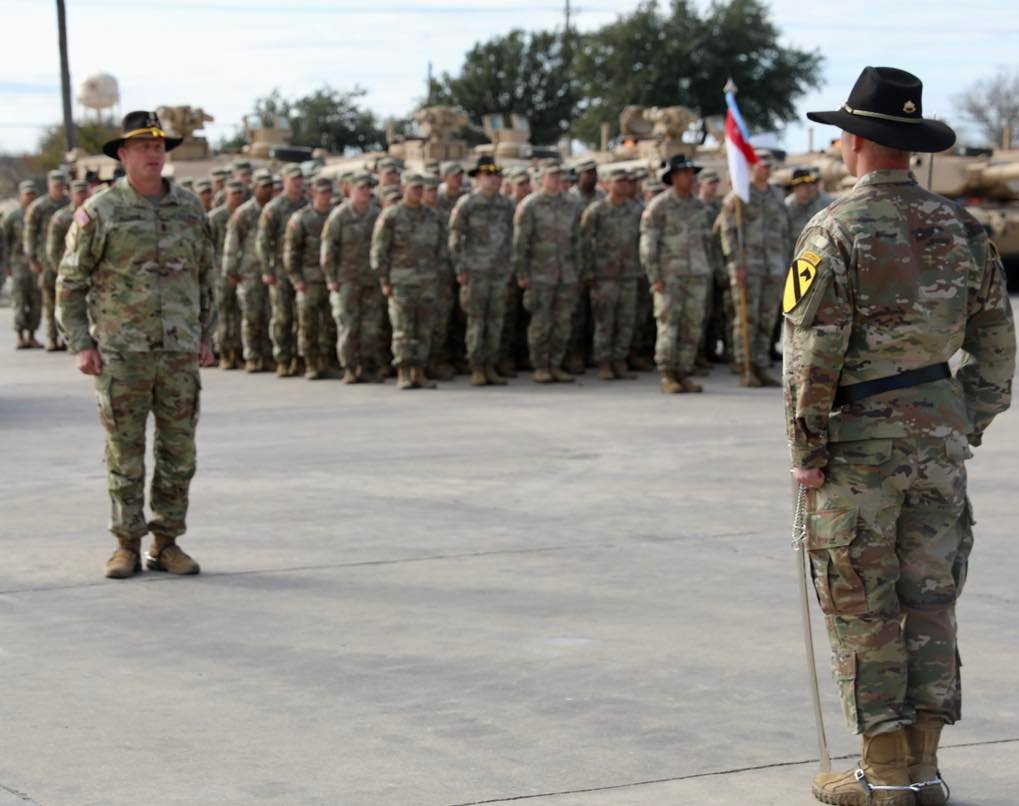 1stCavalryDiv's tweet photo. 3rd Battalion, 8th Cavalry Regiment was honored with a ceremony, presenting the #WarHorse Battalion with the  Secretary of Defense Award for Maintenance Excellence and the Army Award for Maintenance Excellence Award.
#FirstTeam #WinningMatters #LiveTheLegend https://t.co/D3Q8GF6Xiz