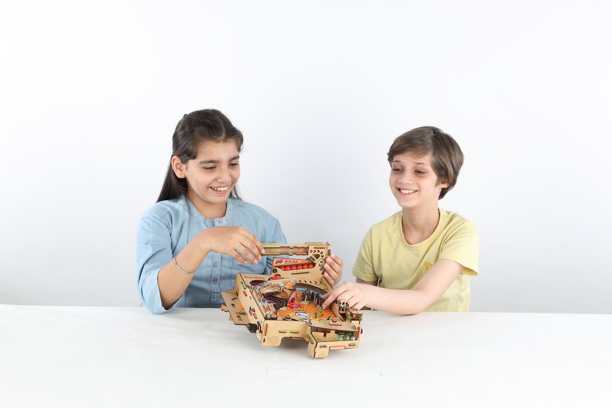 Smartivity Pinball Machine is a fun, wooden activity kit that will keep your kids entertained for hours. #SustainableToys #smartivity #learnbydoing ow.ly/uXcl50HaUQv