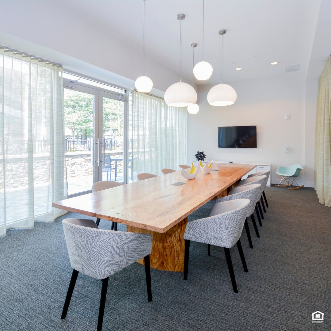 75Tresser's tweet photo. In need of an extra push to finish up your last-minute tasks? By grabbing a caffeinated drink at our Coffee Bar and heading over to our quiet Media Lounge, you can easily cross off all of your to-do list items when you live at 75 Tresser! How do you like to work? https://t.co/DGcFRA2MfC
