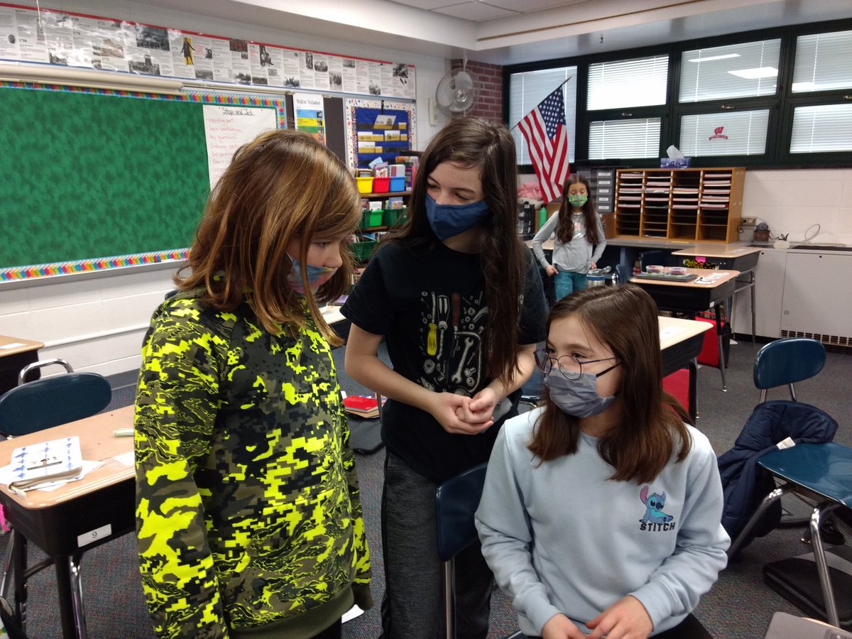 MariaTech25's tweet photo. Who knew practicing the CER writing strategy could be fun?  It is when it's a breakout room boot camp!  Thanks for creating @deTECHtive25 !  5th graders in @bholston class loved it! https://t.co/7AkxyISm1d