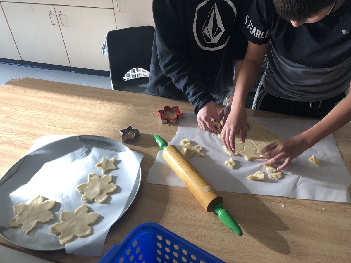 teachtempleton's tweet photo. The next step in our fraction cookie tree is rolling and baking, the fun stuff! @scdsbmath https://t.co/e4XRhEqIdp