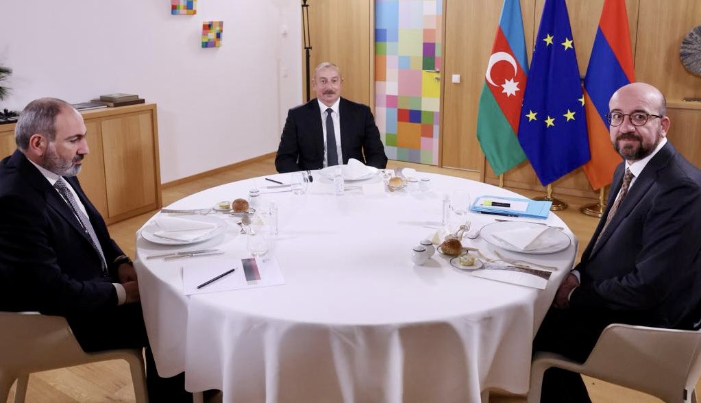 eucopresident's tweet photo. Significant meeting this evening with @azpresident and @NikolPashinyan in Brussels.

Direct dialogue is needed to promote peace, stability and prosperity in the region. https://t.co/fxDotz7PhS