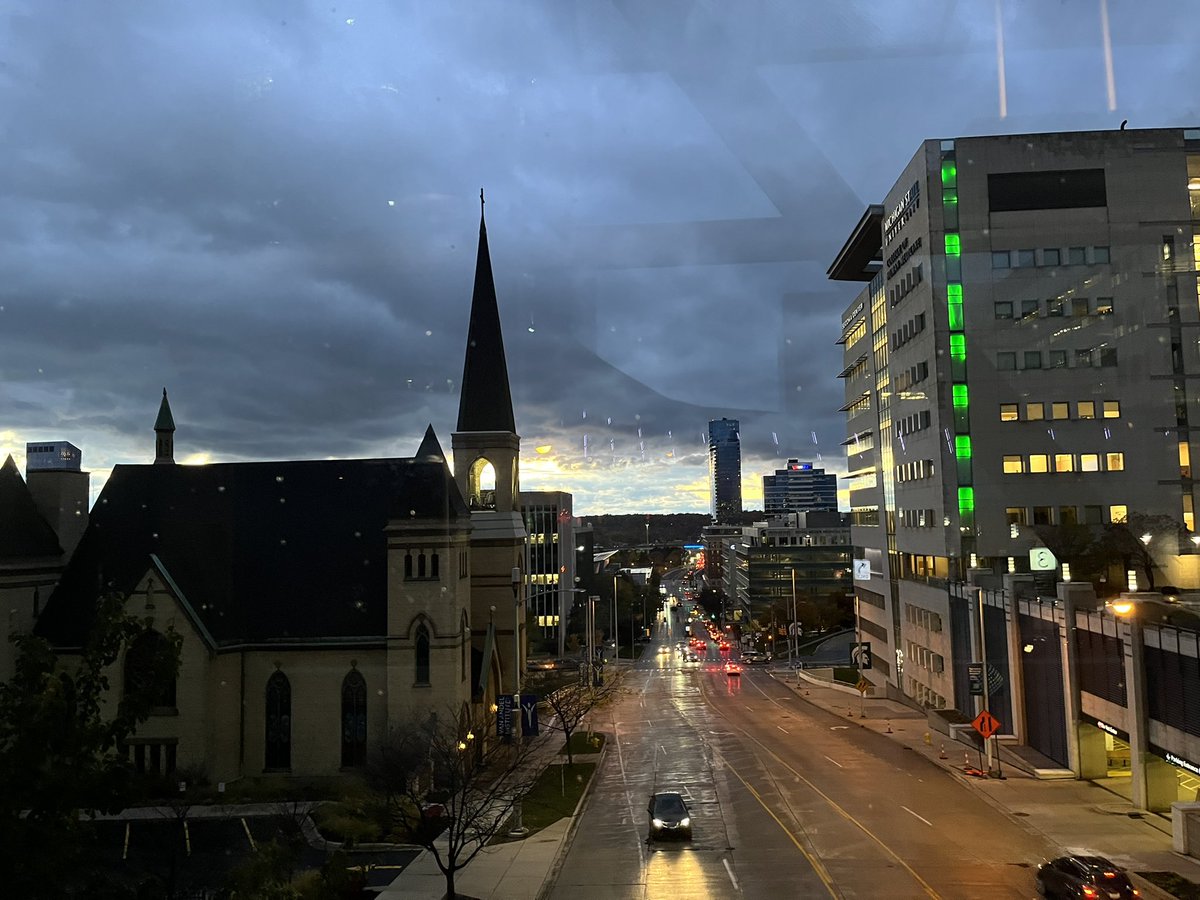 sz13bigmo's tweet photo. @BurtonNick I took this leaving work a few weeks ago. #Vanandelinstitute https://t.co/uoLK4lasIX