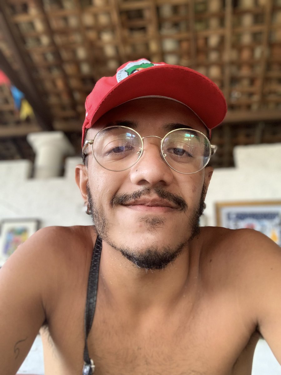 oteudionisio's tweet photo. boi, boi, boi, boi… 🐂 #macuca https://t.co/PdScNiodQl
