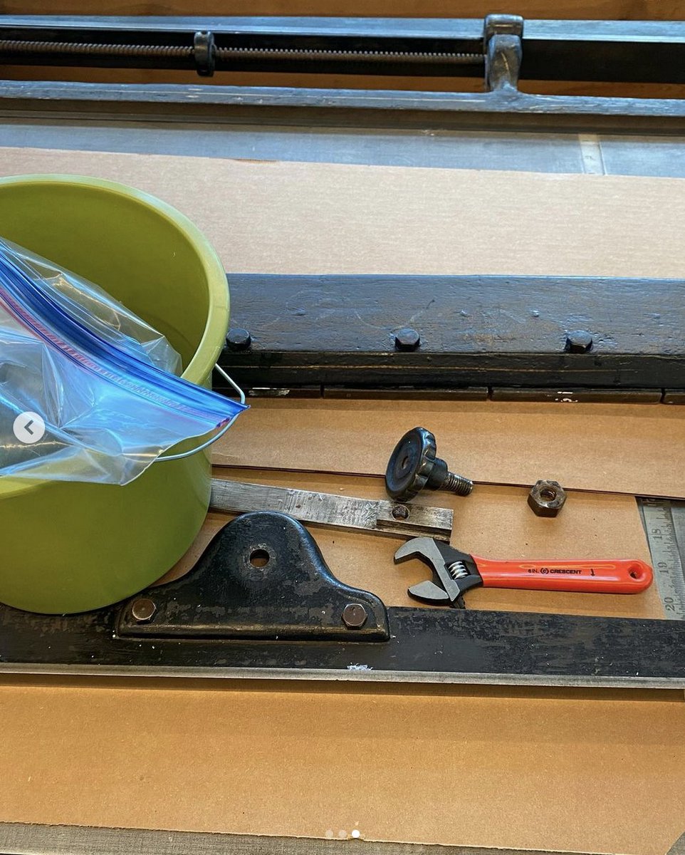 StanfordLibs's tweet photo. Board shears got a little love and care in Stanford Libraries conservation lab, shortly before winter break, thanks to James Fayne and Kurtis Kekkonen from the @HooverArchives.
https://t.co/4NR1hcSFhV
#conservationtools #boardshears https://t.co/fYhQQCaDvW