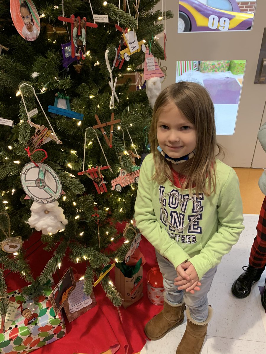 DameronShelly's tweet photo. Decorating our RCE Christmas tree. Like Rudolph we are enthusiastic about learning! #RCE2021Christmas #WeAreRacers #RCE_HCS https://t.co/U1kSICstW7