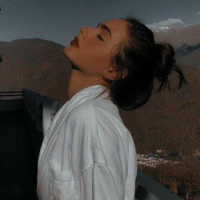 aarraaffadd's tweet photo. #صورة_ملف_شخصي_جديدة"وقلب أبي و أمي امنّحه كل ما في كونك من فرح يا الله"❤️🍃🌸 https://t.co/qinjX0LuTh