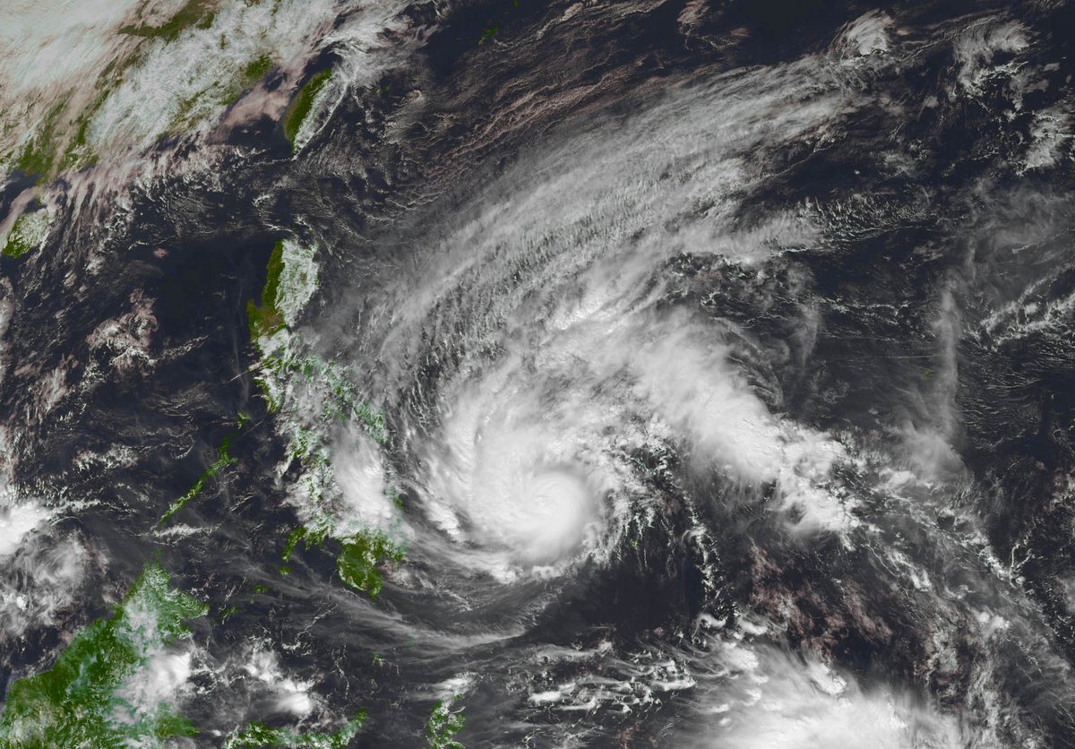 Typhoon Rai headed for the Philippines. Himawaricast via Jcsat-2B at 0350UT.