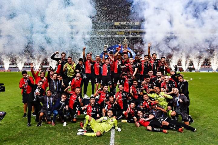 ItziaCalvillo's tweet photo. Dos días despuése cayó el 20, mi Atlas es campeón!!! https://t.co/LBuveZkBba