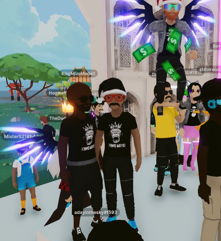 Grabbed a photo with the man/avatar himself, @KingMizoMadeIt, in his house, Miz Mahal!

Get in here: play.decentraland.org/?position=68%2…