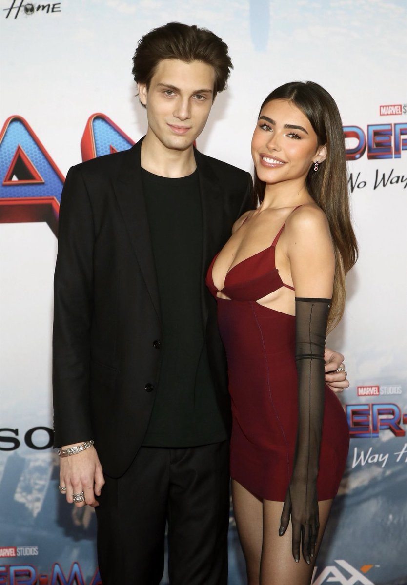 TheMadisonBCrew's tweet photo. Madison &amp; Ryder At The Premiere Of #SpiderMan  Last Night! https://t.co/Fvq6eGyDxY