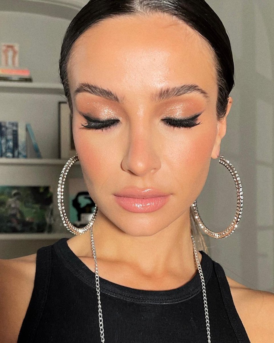 Brenda Asnicar NEWS 🇦🇷 (@PromotionBrenda) / Posts / X, image size:960x1200