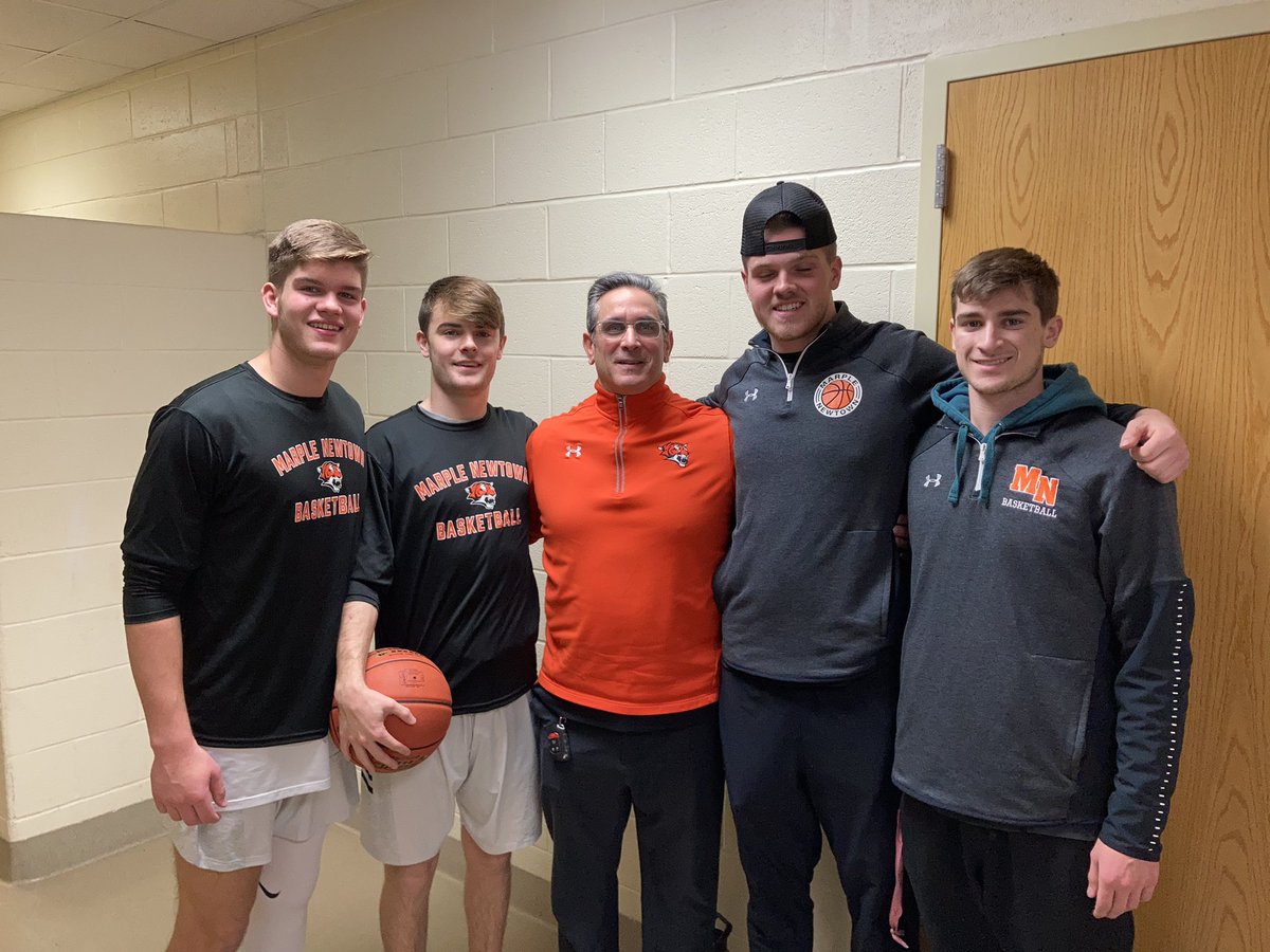 Great to have Coach Bell on staff tonight. Voted by these four seniors due to his #TigerPride, support to <a href="/MNAthletics/">MN Athletics</a> and guidance throughout their four years, Bell has left a lasting impact on these four.