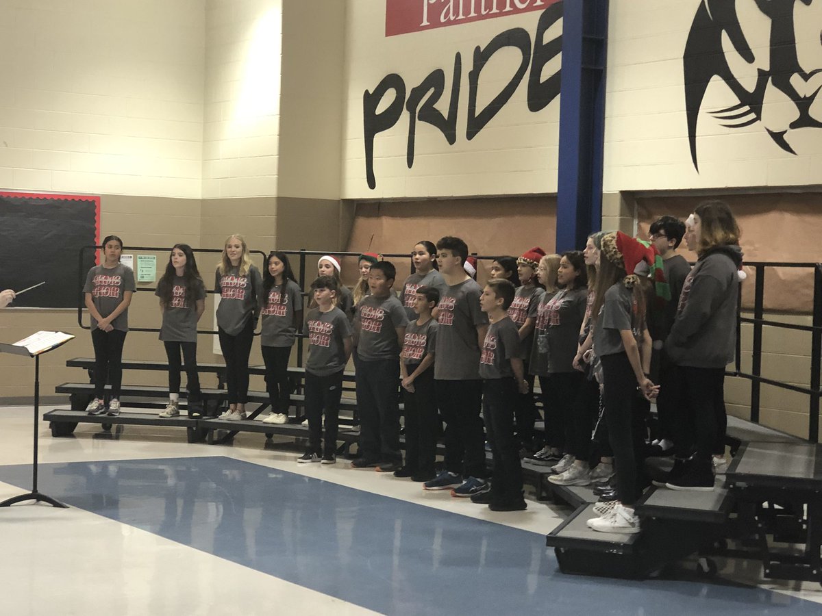 MECHS_Principal's tweet photo. More talent from our Orchestra, Band, and Choir programs at the CHMS Fine Arts Showcase. @schumanncarla1 @cisdnews @Supt_comalisd https://t.co/sbA1GKaeyM