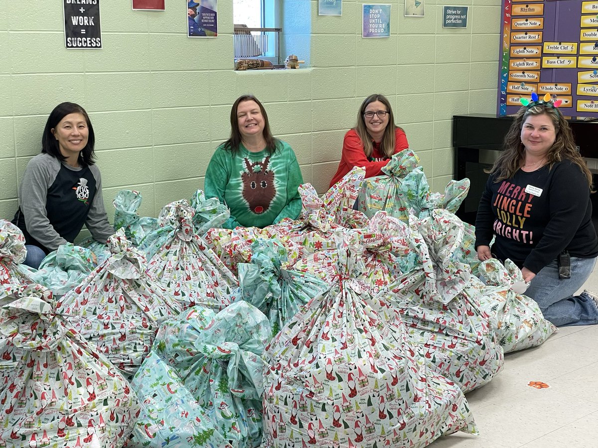 Our Creek View families and staff are amazing. Our Creek View community supported 25 students this holiday season.