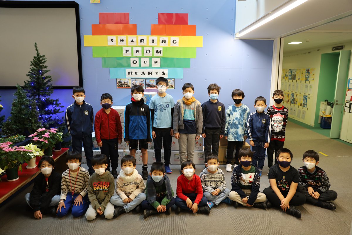 StMarysTokyo's tweet photo. The Second Harvest boxes are ready for delivery. 
It takes a lot of effort for our Elementary boys to complete this task. Great teamwork, Elementary boys!

#stmarys #elementaryschool #secondharvest #donation #Christmas https://t.co/7b7VnC8gTE