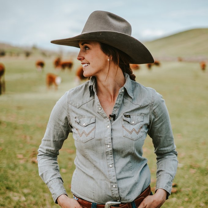 BanquetsSawmill's tweet photo. Did you know that there are over 18,000 beef producers in Alberta? They are a key part of what makes this province so strong. We believe that Alberta beef is the best beef there is, which is why that is what we serve. #AlbertaInEveryBite @albertabeef
 @CanadianBeef https://t.co/KUt0zP3jed