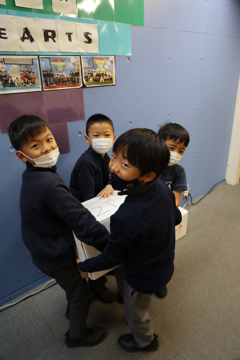 StMarysTokyo's tweet photo. The Second Harvest boxes are ready for delivery. 
It takes a lot of effort for our Elementary boys to complete this task. Great teamwork, Elementary boys!

#stmarys #elementaryschool #secondharvest #donation #Christmas https://t.co/7b7VnC8gTE